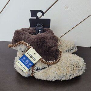 NEW Dearfoams Womens S 5-6 Memory Foam Slippers Indoor/Outdoor //9CT